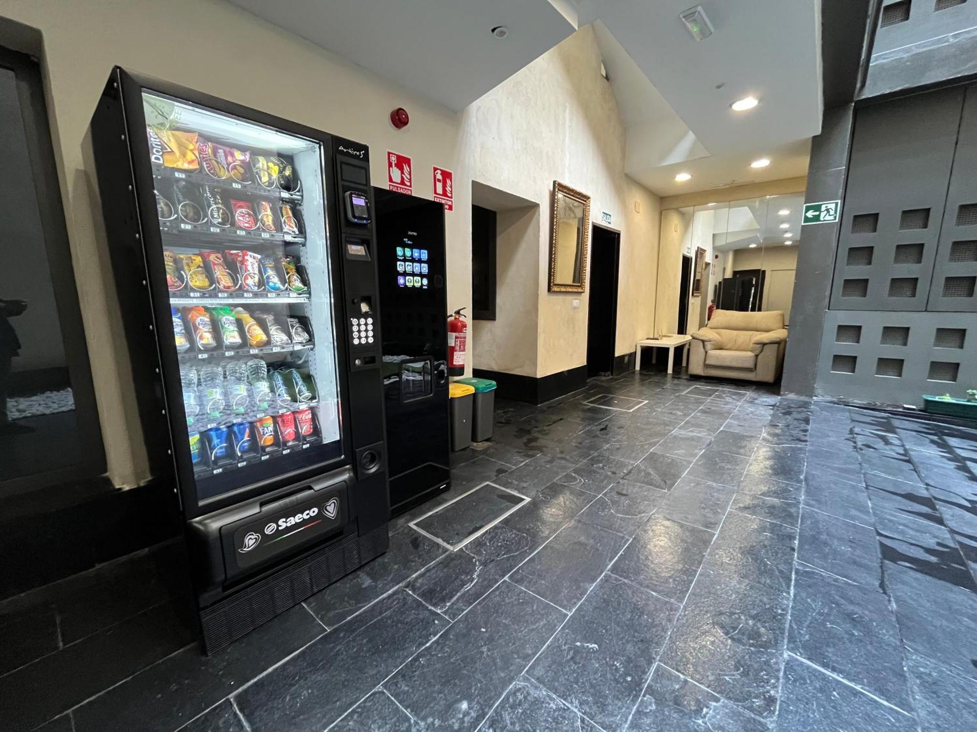 Center Sevilla Confort 7 Zewnętrze zdjęcie